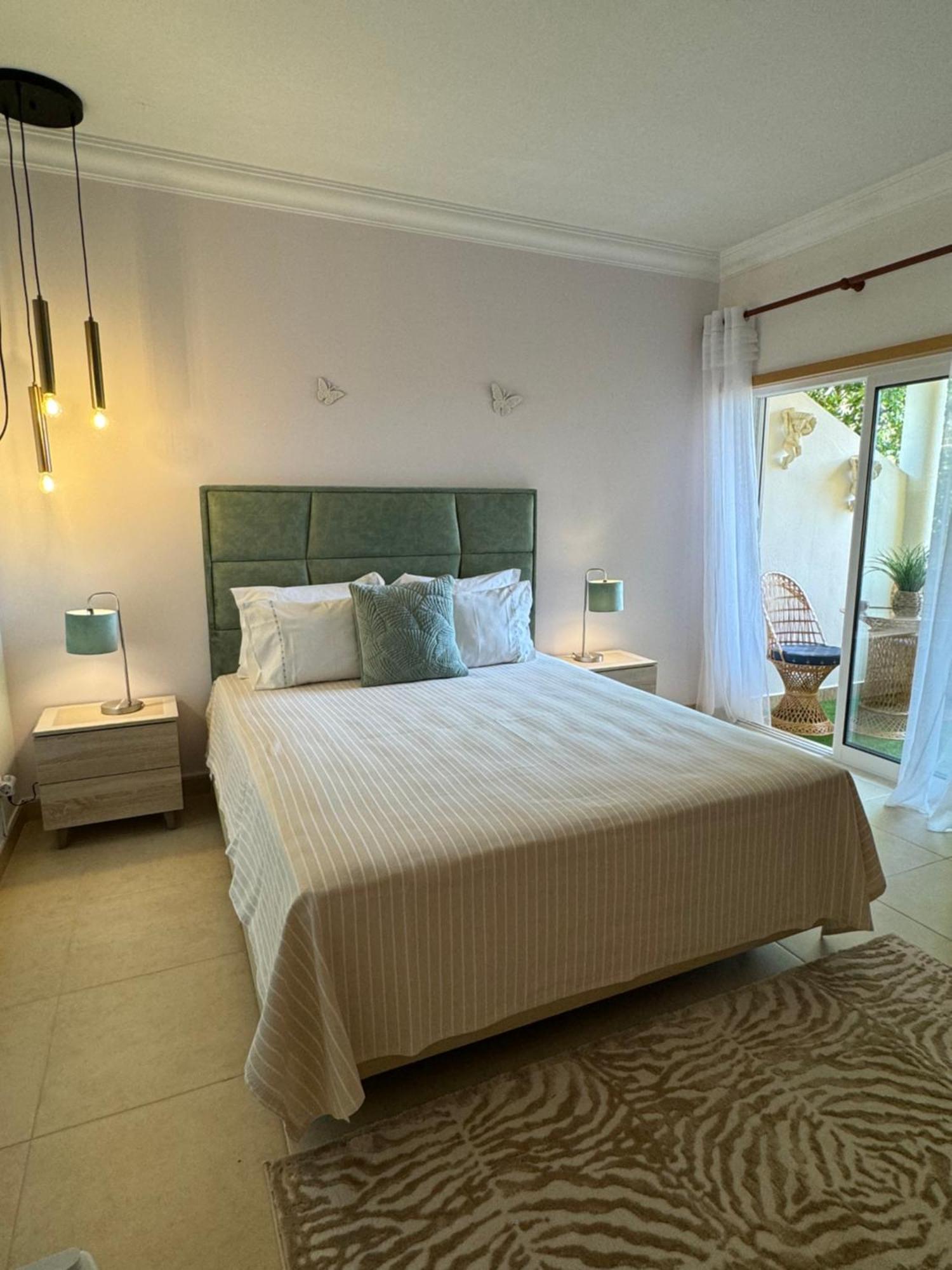 Lucie Lime Guesthouse Praia Da Luz Экстерьер фото