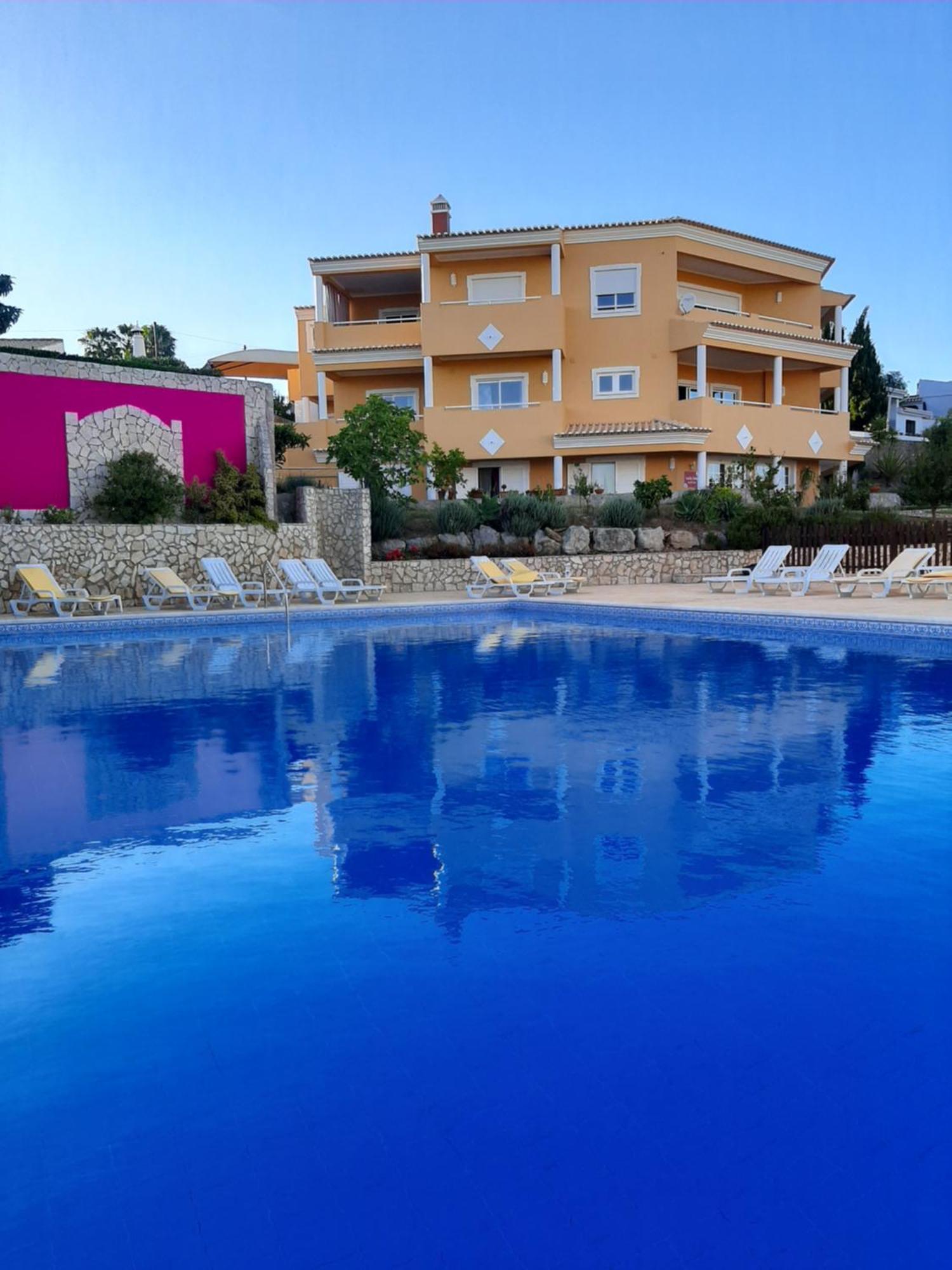Lucie Lime Guesthouse Praia Da Luz Экстерьер фото
