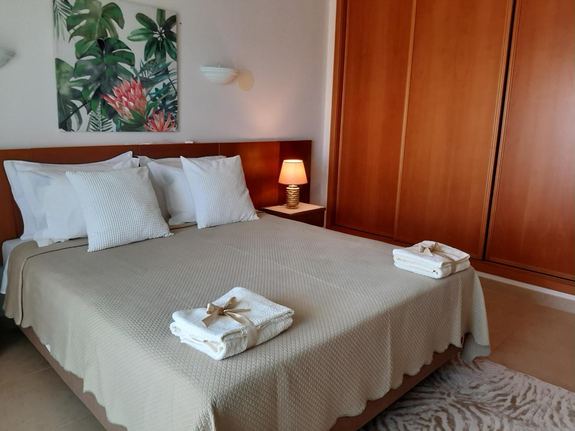 Lucie Lime Guesthouse Praia Da Luz Экстерьер фото