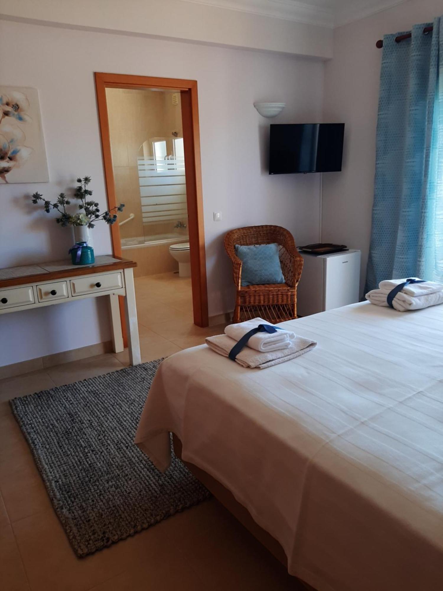 Lucie Lime Guesthouse Praia Da Luz Экстерьер фото